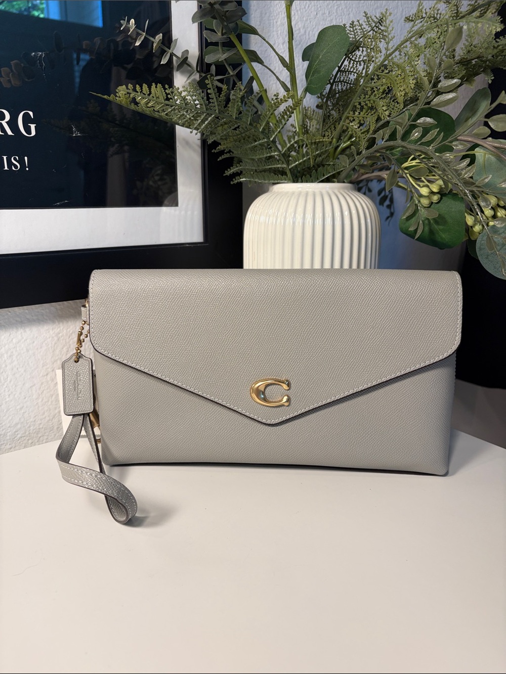 NWT COACH Wynn Leather Clutch/Wristlet In Dove Grey